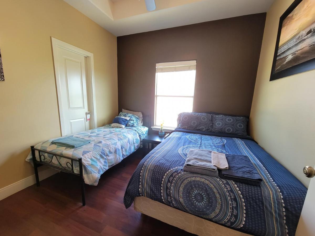 Modern, Private, Smart 4 Bedroom Condo In Desirable Location In Mcallen With Pool! المظهر الخارجي الصورة